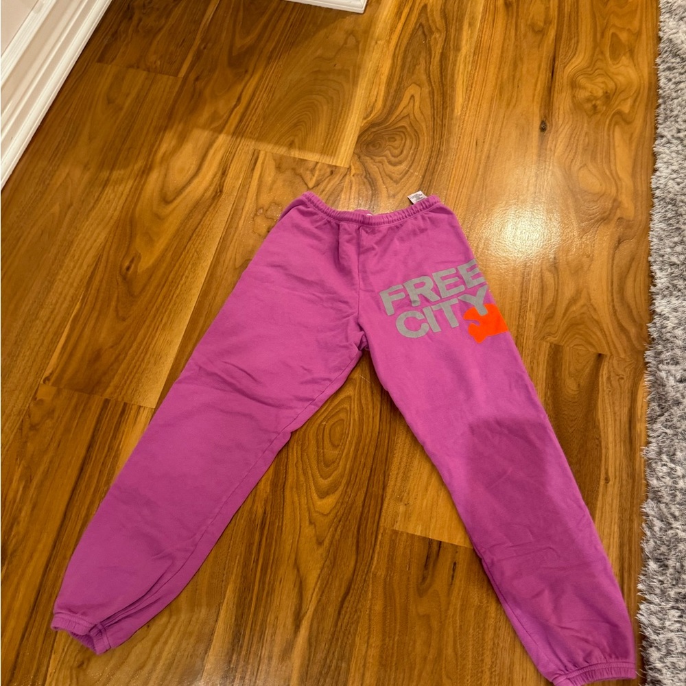 Free city sweats